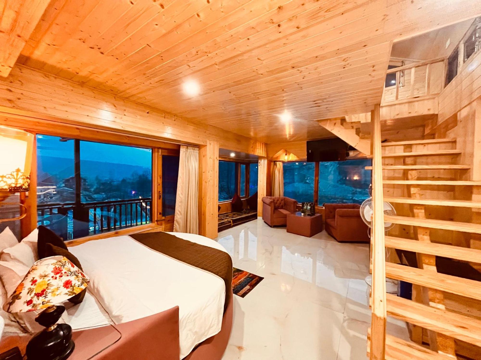 Himalayan Fort Resort, Manali - ! Riverside Property !! Big Lawn With Bonfire !! Best Selling !! Scenic River & Mountais View !! Big Parking !! Luxury Balcony Rooms !! Playing Zone !! Property Of The Year ! M 98160-43600 Manāli Exterior foto